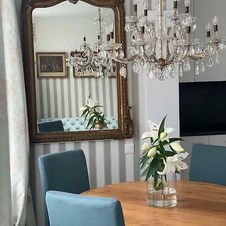 R22 Boutique Apartments Apartment
