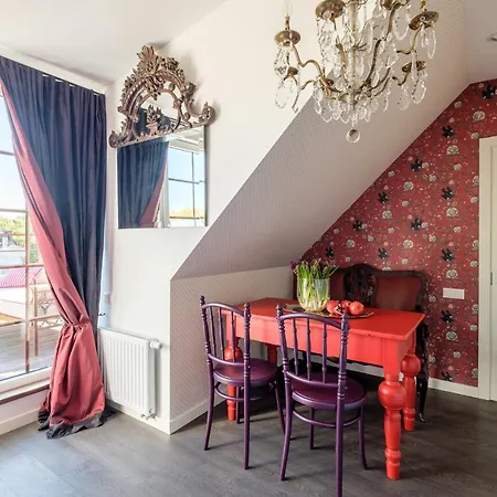 R22 Boutique Apartments Apartment