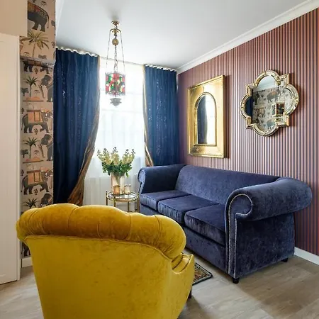 R22 Boutique Apartments