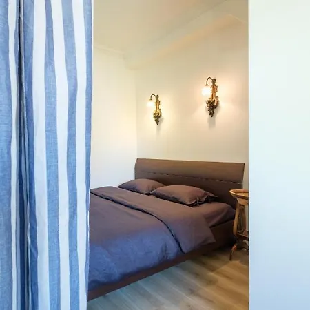 R22 Boutique Apartments Apartment *