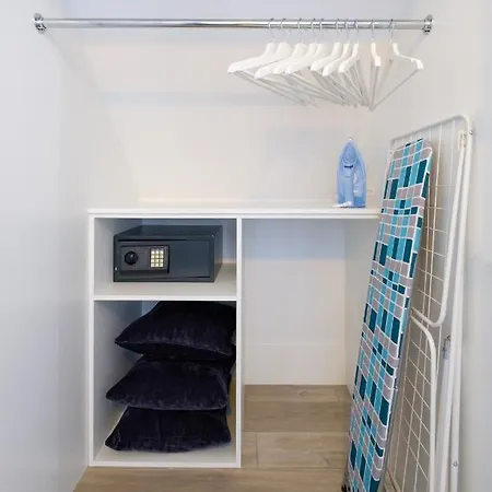 R22 Boutique Apartments *